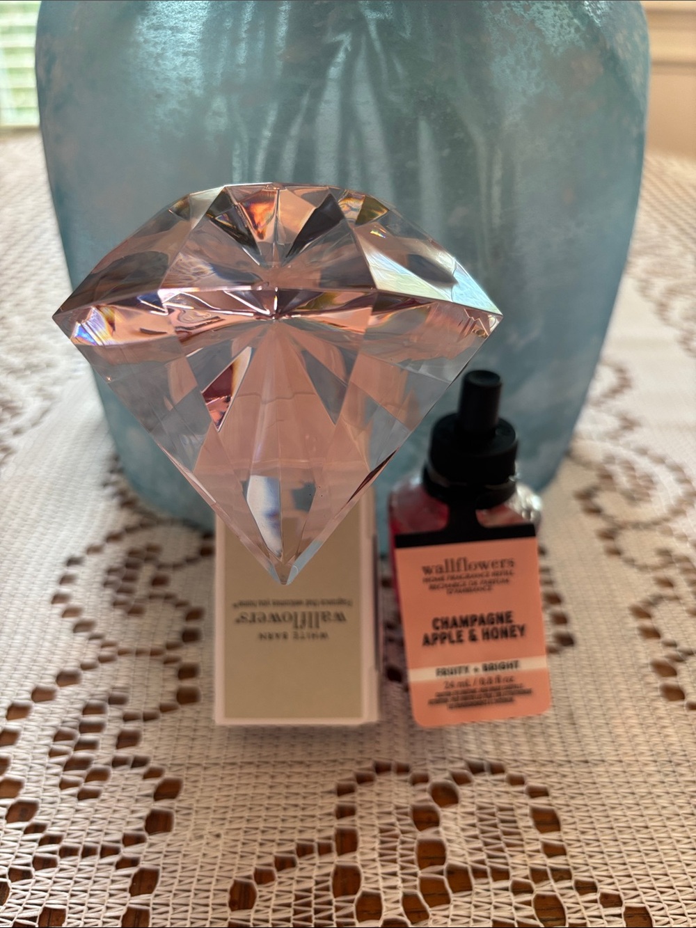 Bath & Body Works Diamond Wallflower and Champagne Apple & Honey Refill